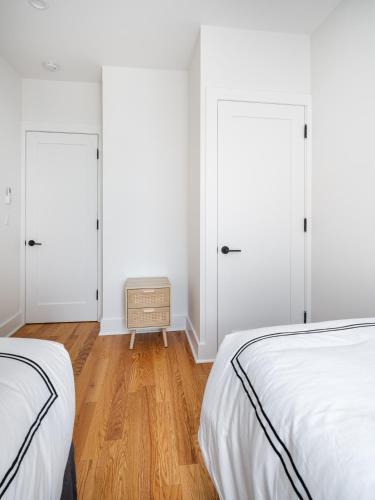 Modern Three Bedroom Brooklyn Condo-Hotel