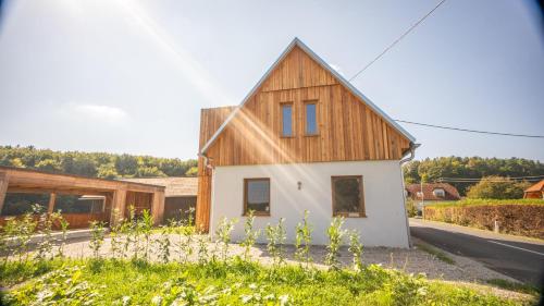 Öko-Neubau Ferienhaus - KOGELBUCH COMFORTS in Nestelbach bei Graz