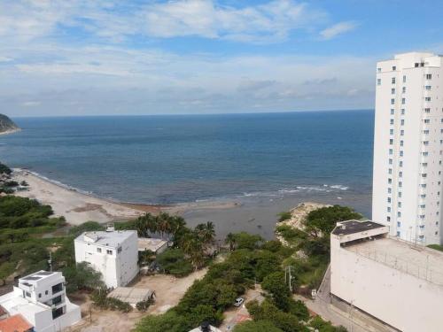 Hermoso apartamento con vista al mar Rodadero White 1005