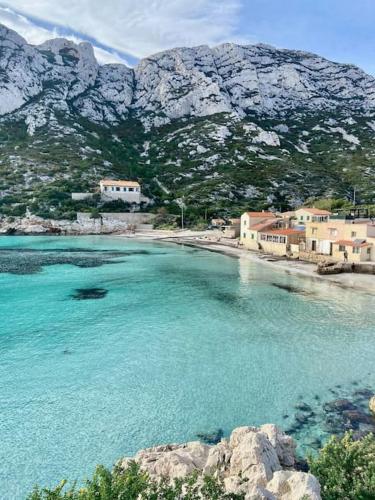 Studio-Valentine climatisee avec piscine chauffee in Saint-Marcel
