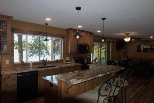 Cuyuna Lake Cabin Retreat in Deerwood (MN)