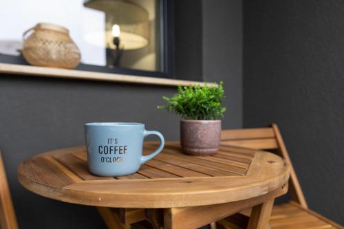 Balkon/terasa, 'Just like home' Apartment - with Private Parking Place in Micro 17