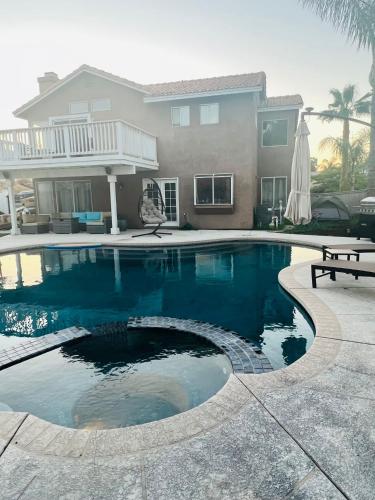 View, Beautiful vacation house,40 min to Disneyland in Lake Elsinore (CA)