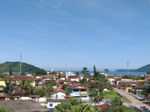 Incrível ap UBATUBA centro vista para o mar! – khách sạn tại Praia do Pereque-Acu