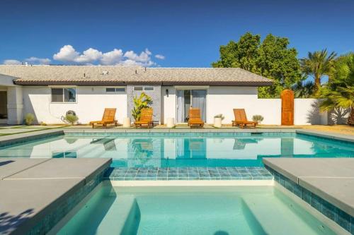 Resort style Villa w/ views, pool, spa and golf in Palm Springs, USA