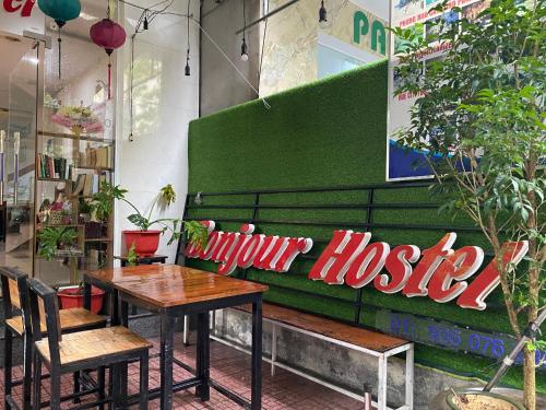Bonjour Hostel in Hue