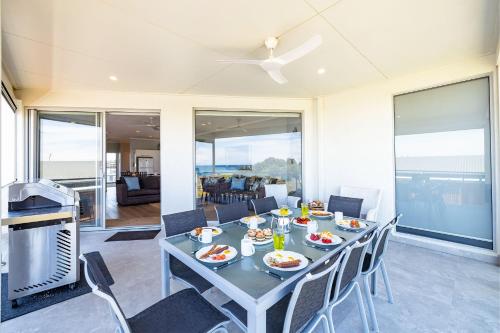 Faciliteiten, Birubi First Wave, 45a Ocean Ave - pet friendly, waterfront, waterviews, air con, Wi-Fi in Anna Bay