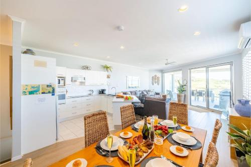 Faciliteiten, Birubi First Wave, 45a Ocean Ave - pet friendly, waterfront, waterviews, air con, Wi-Fi in Anna Bay