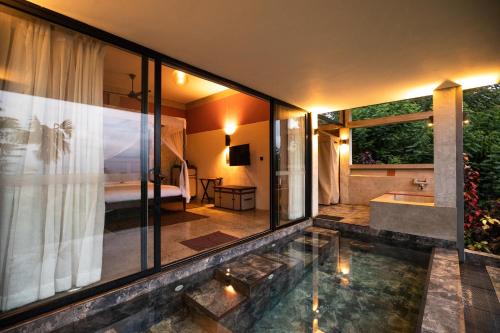 حمام, منتجع آرونيا ناتشر (Aarunya Nature Resort) in أخرى