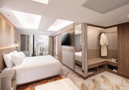 room detail thumbnail 1