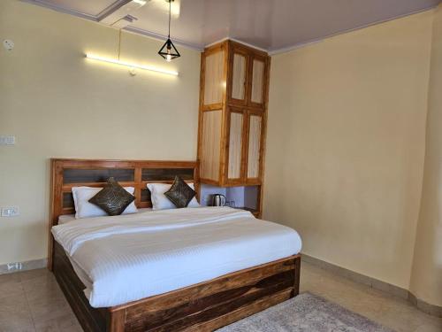 1 double bed, 1 sofa bed