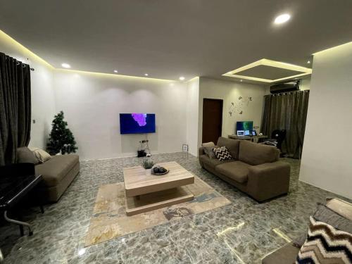 4 Bedroom Apartment Available