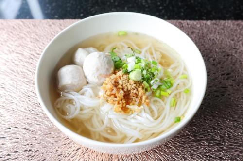 อาหารและเครื่องดื่ม