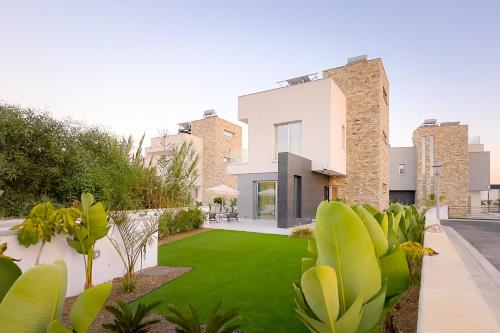 City Napa Seaview Villas - Villa 8 5