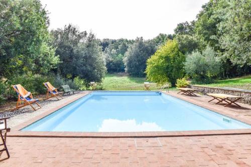 Umbrian country house with pool