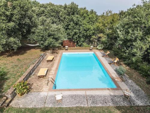 Umbrian country house with pool