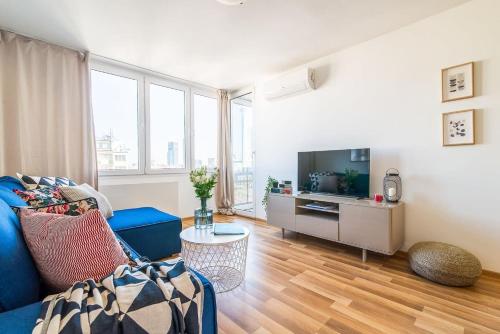 Aesthetic Apartment Located in Centre with Balcony by Noclegi Renters, Varšava (fotografie 10)