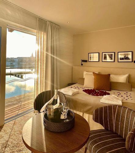 507314505 Slottsholmen Hotell och Restaurang