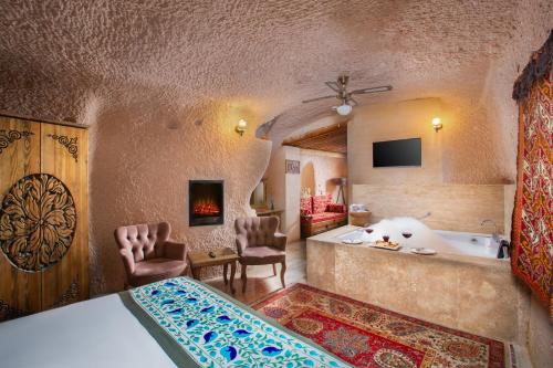 room detail thumbnail 1