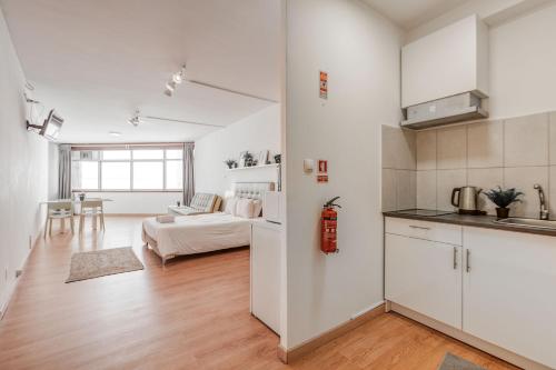 Travel & Live Aliados Apartment 1