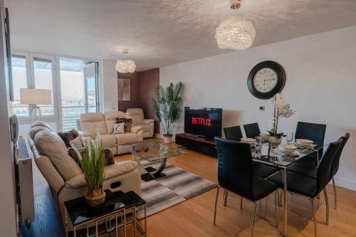 Marina with a view / 2 bd flat, Brighton & Hove (foto 8)