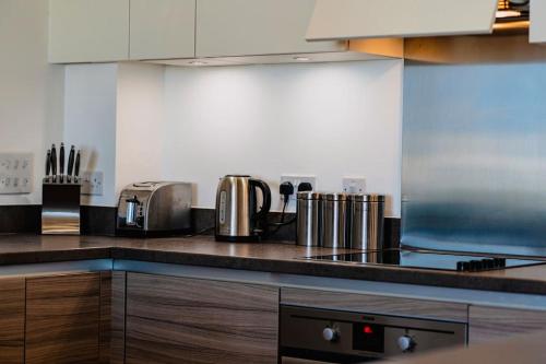 Marina with a view / 2 bd flat, Brighton & Hove (foto 11)