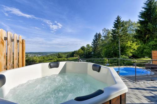 Jura's Wellness House - Happy Rentals