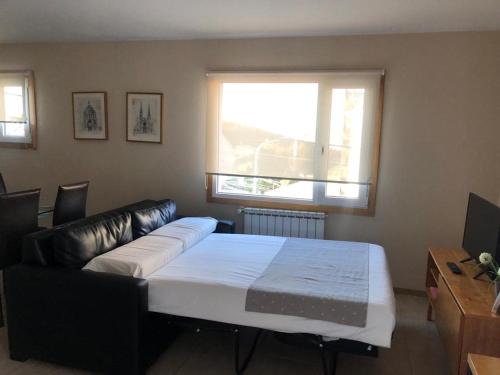 Deluxe Apartment image 1