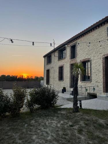 LE CLOS DES LYS - Chambres avec jacuzzi - Nemours in Poligny (Ile-de-France)