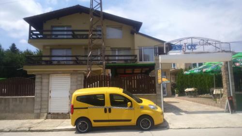 Enjoy Guest House Golden Sands 