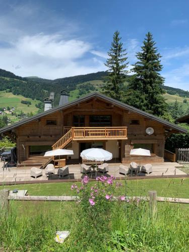 Chalet haut de gamme Fleurs des Bois - Location, gîte - Megève