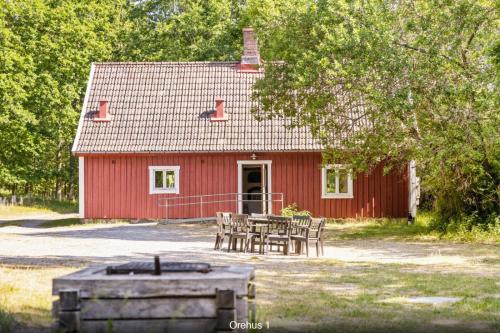 B&B Sjöbo - Orehus - Country side cottage with garden - Bed and Breakfast Sjöbo