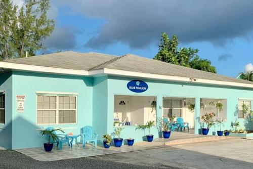 SUITE 4, BLUE PAVILION - Steps to BEACH in Beauport (QC)