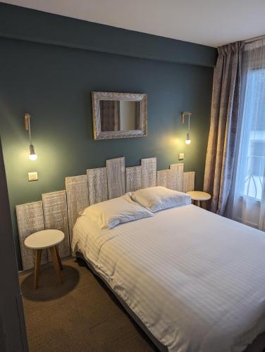 Hôtel de l'Ours Room Type - Standard Double Room