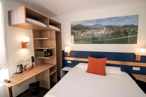 K Hotel - image 2