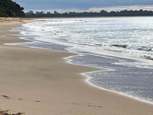 Broadwater Waves in Cape Woolamai
