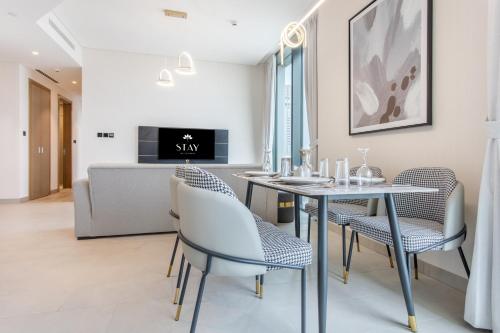 STAY BY LATINEM Luxury 2BR Holiday Home W1504 near Burj Khalifa, Dubái (foto 4)