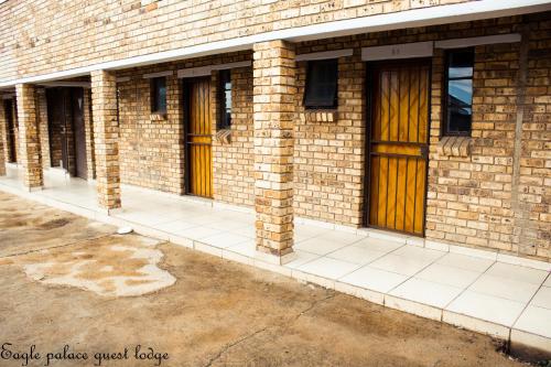 . EAGLE PALACE GUEST LODGE LICHTENBURG