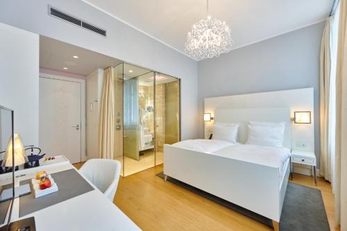 1 queen bed