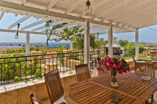 Villa Ntora gîte à louer Kipi Afiarti