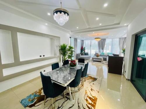 Les merveilles d’assinie in Assinie-Mafia