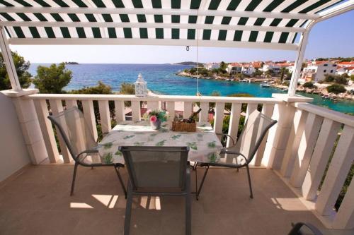 One-Bedroom Apartment room in Apartments Luka