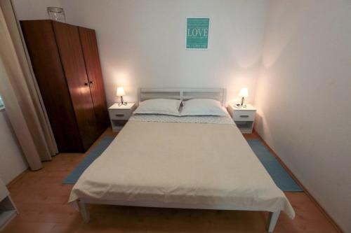 Two-Bedroom Apartment image 4