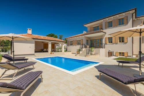 Villa with Private Pool