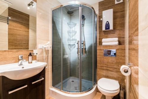 Apartment image 10