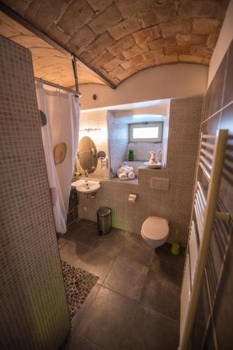 Gîte avec jacuzzi privatif dans un mas provençal (Gite avec jacuzzi privatif dans un mas provencal) in Allegre-les-Fumades