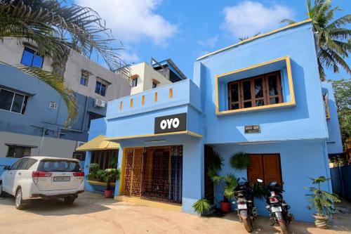 OYO Flagship A1 Residency