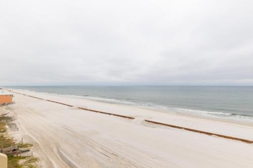 Crystal Shores West Unit 208 - image 3