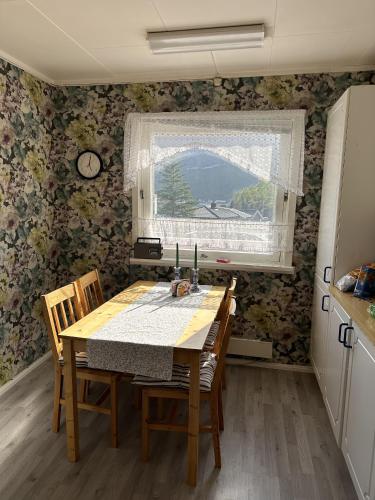 Edith Huset, Moskenes (fotografie 6)