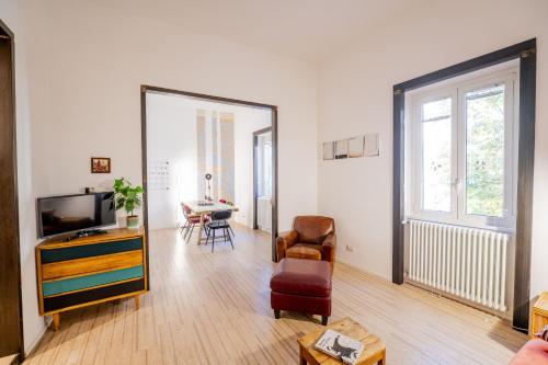 Vintage and Design in the Heart of Vibrant Pigneto, Roma